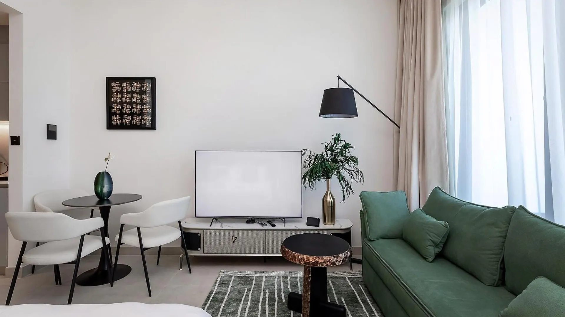Appartamento Sophisticated Binghatti Canal Dubai